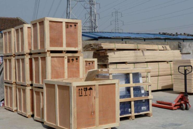 机械设备运输应用我司大型设备木包装箱